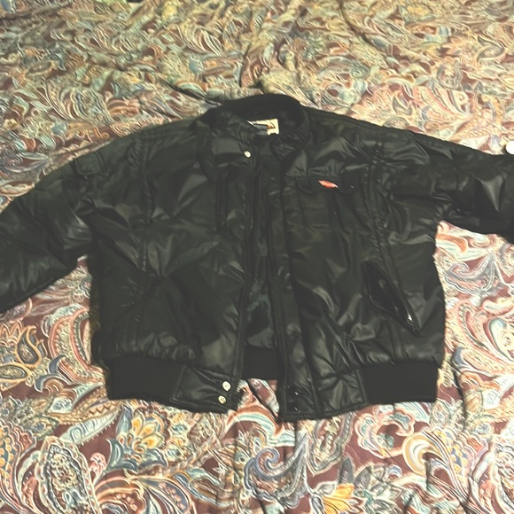 Black bomber jacket very warm. Excellent condition. - Picture 1 of 2